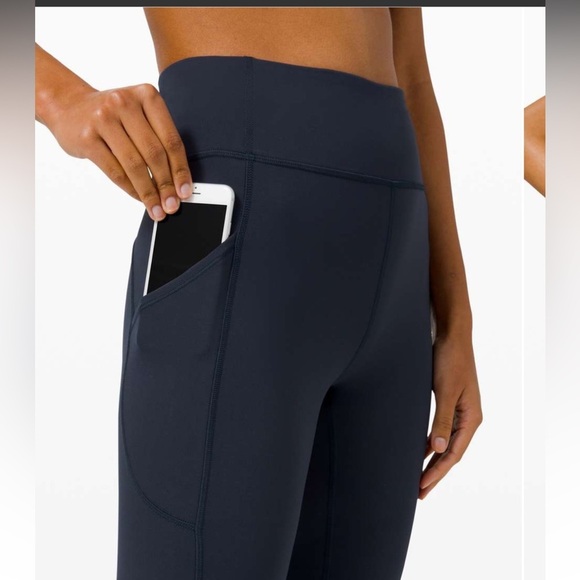 Lululemon Invigorate High-Rise Crop‎ 23" True Navy Size 4 - Picture 9 of 9